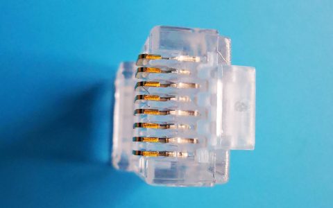 来自文章超五类网线与六类网线水晶头为什么不可通用（五六七类水晶头之间的区别）的图片配图介绍